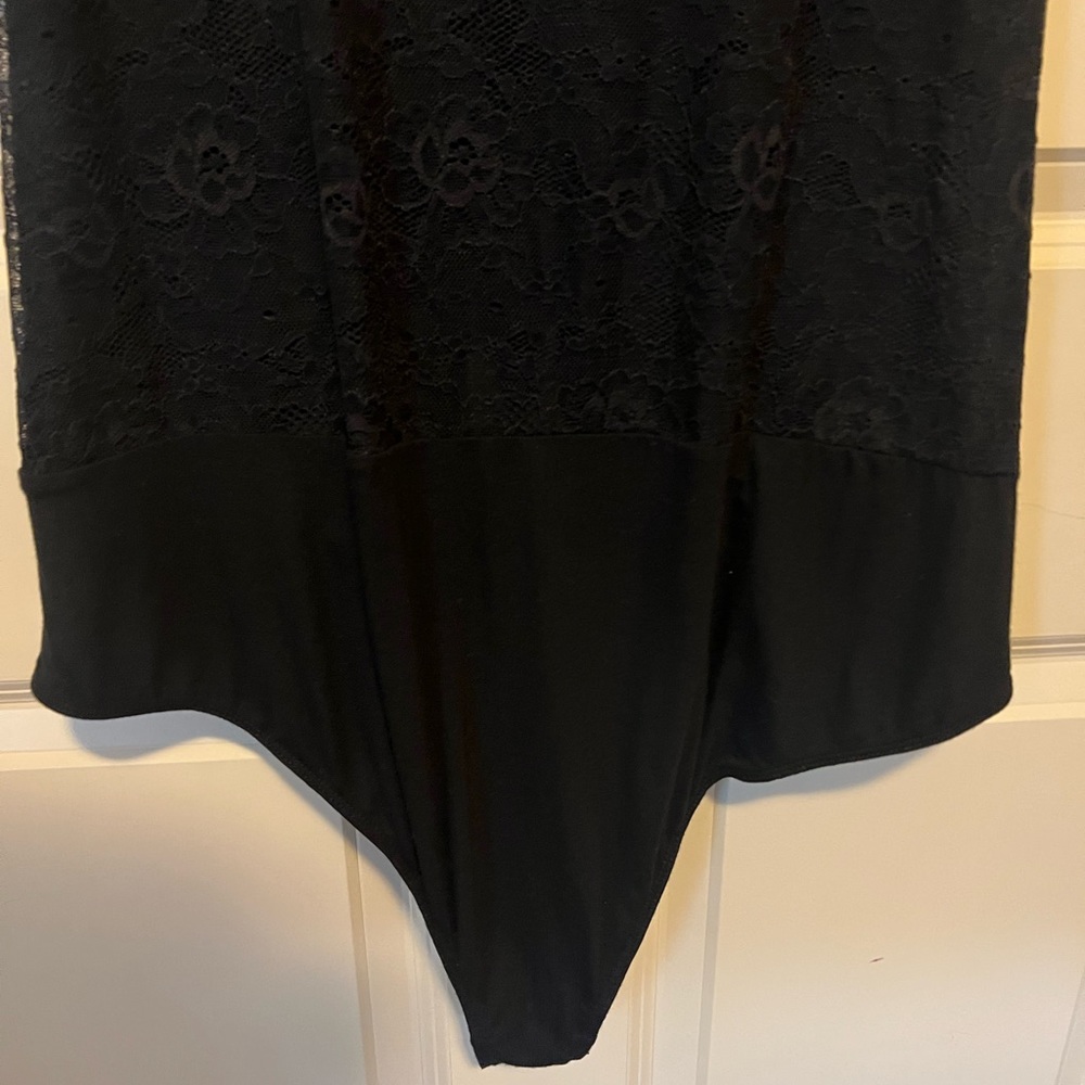 Lace Bodysuit - Picture 4 of 5